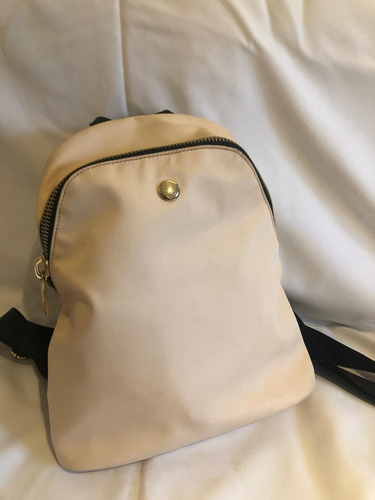 Mochila Jackie Smith Divina. Color Natural. Usada Impecable Crema Liso