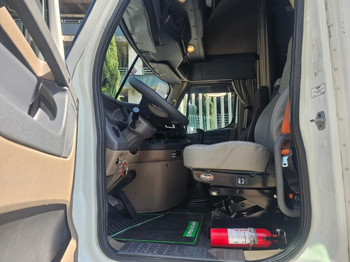 Tractocamion Freightliner Cascadia Isx Man 2016