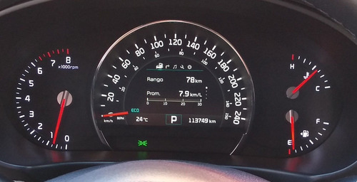 Imagen 8 de 15 de Kia Sorento 2017 3.3 V6 Ex Pack Piel 7 Pasajeros At
