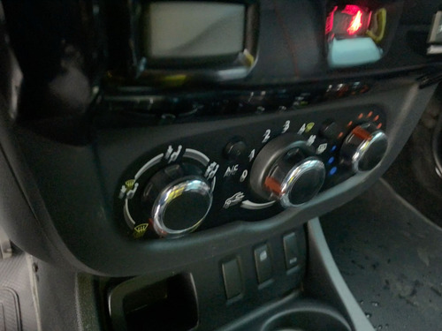Imagen 17 de 25 de Renault Duster Dynamique 2.0 4x2