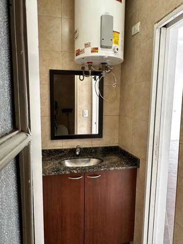 Imagen 8 de 13 de Excelente Local Doble Vidriera Sin Expensas Dueño Alquila Villa Urquiza - Villa Pueyrredon