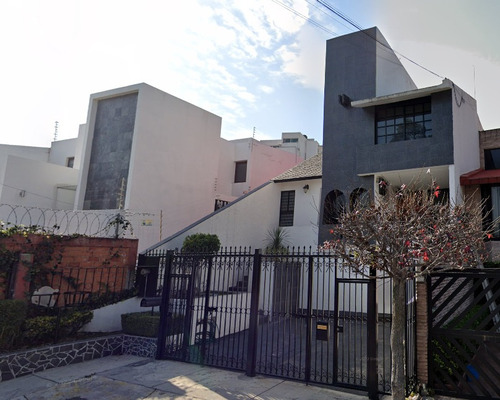 Casa En Venta En Lomas Verdes, Naucalpan, St08