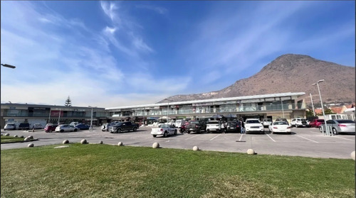 Local Comercial Con Excelente Exposición