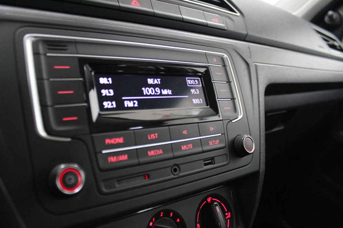 Imagen 14 de 15 de Volkswagen Gol 2018 4 Cilindros