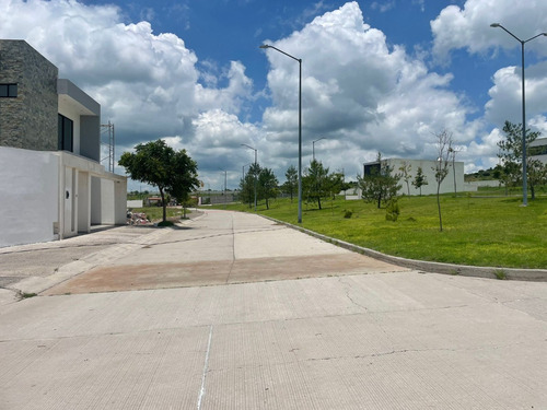 Terreno En Venta En Villas De Bernalejo, Irapuato, Gto.