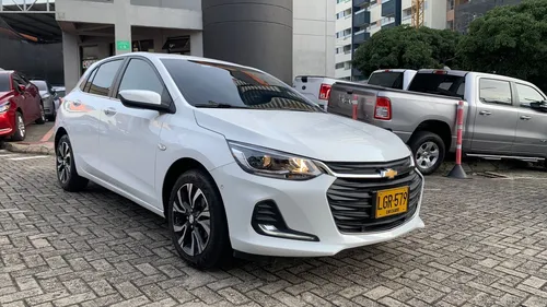 Chevrolet Onix 1.0T Premier Hatch At