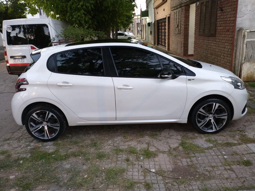 Peugeot 208 Gt
