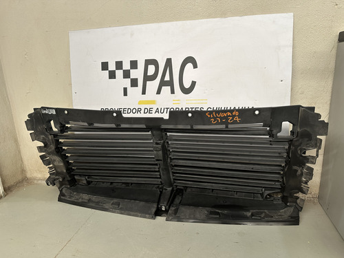 Soporte Parrilla Persiana Chevrolet Silverado 2021 2024 Orig (Usado)