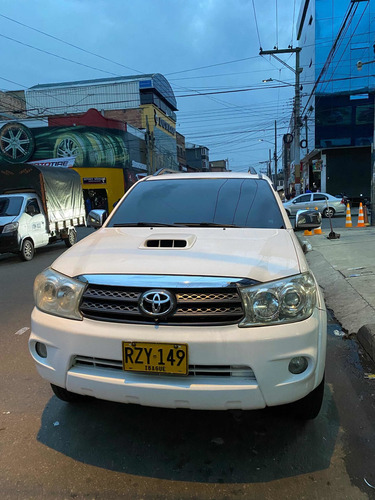 Toyota Fortuner 2010 3.0 Sr5