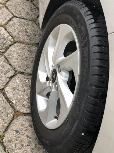 Hyundai Hb20 2017 1.6 Comfort Plus Flex 5p