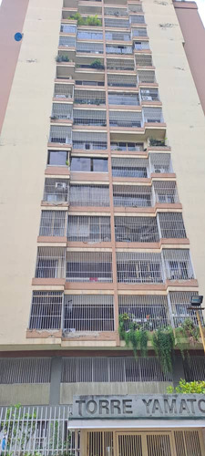 Apartamento Muy Bien Conservado Ubicado En La Urbina - Calle 13