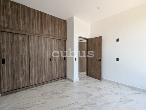 Casa Con Alberca En Venta En Fraccionamiento En Oaxtepec, Morelos