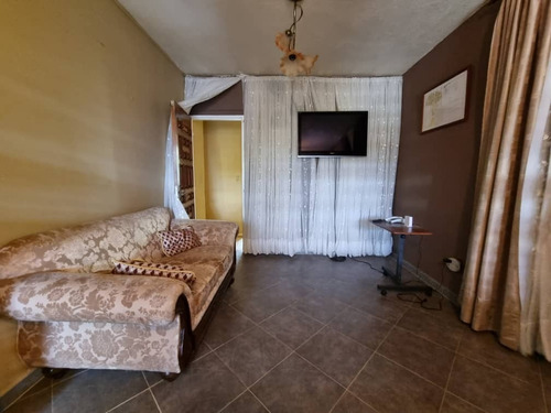 Imagen 2 de 18 de Amplia Casa De Un Nivel En Villa Brasil, Puerto Ordaz