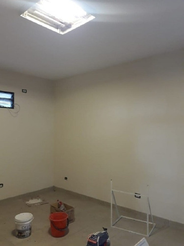 Imagen 5 de 6 de 2 Locales Comerciales A La Venta - Moron Centro