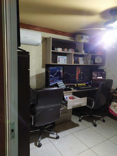 Imagem 12 de 16 de Casa Confortável Bairro Iguaçu