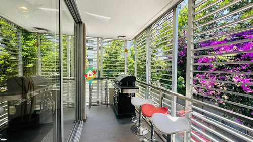 Moderno, Comodos Espacios, Residencial (81791)