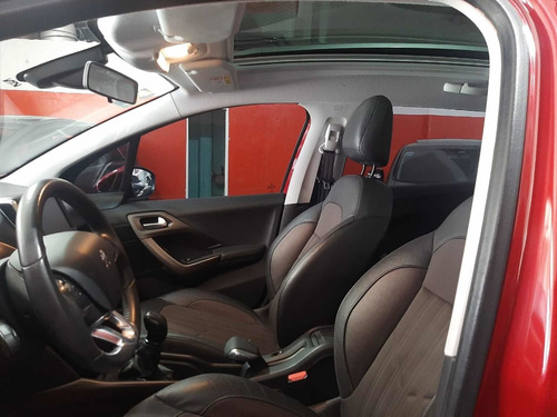 Imagen 9 de 17 de Peugeot 2008 2017 1.6 Feline