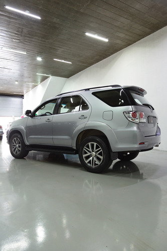 Toyota SW4 2.7 Sr 5l 4x2 Flex 5p
