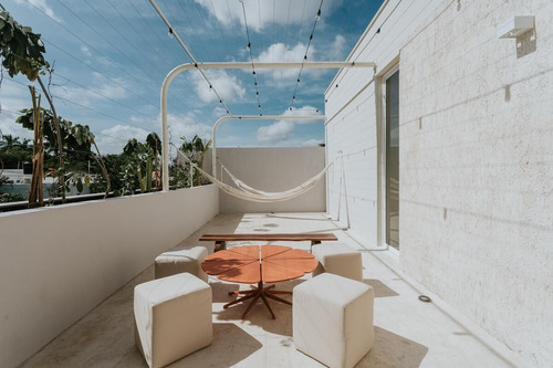 Increible Casa Nueva En Venta/renta Merida, Centro Plancha (avc-2388)