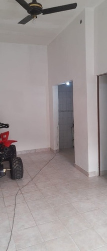 Imagen 5 de 14 de Permuta - Block De 3 Departamentos En Venta - Moron Norte