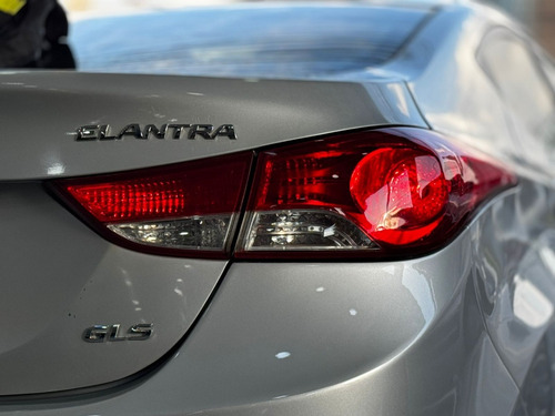 Hyundai Elantra 1.8 16v Gls Aut. 4p