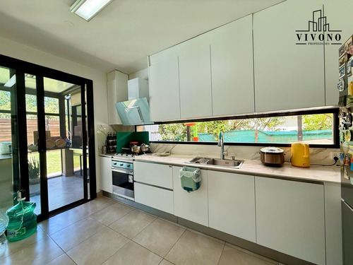 Casa En Venta En Santa Maria De Los Olivos - Malvinas Argentinas - Apta Crédito