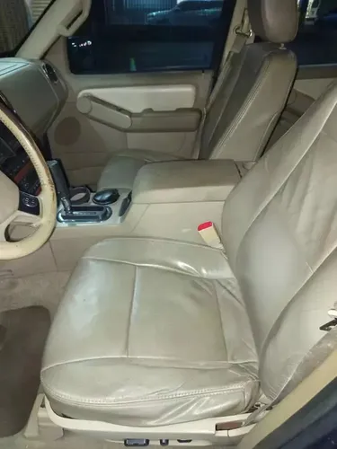 Ford Explorer Eddie Bauer