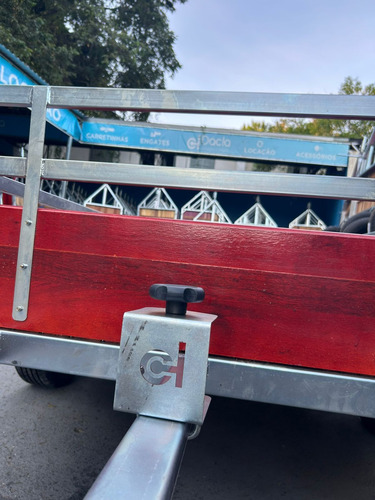 Express Norte Pr: Reboques Com Entrega Rápida!