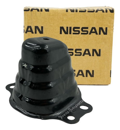 Soporte Parachoques Facia Trasera Original Nissan Versa 2013