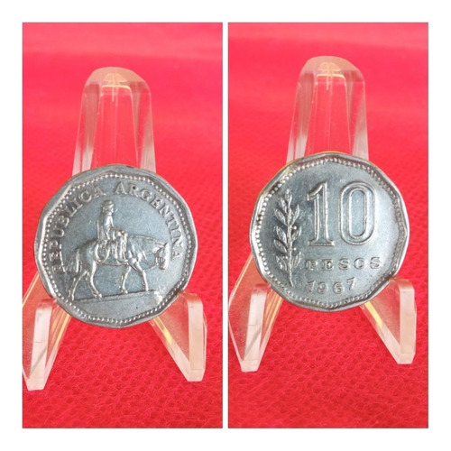 Moneda Argentina 10 Pesos 1967. Dodecagonal.