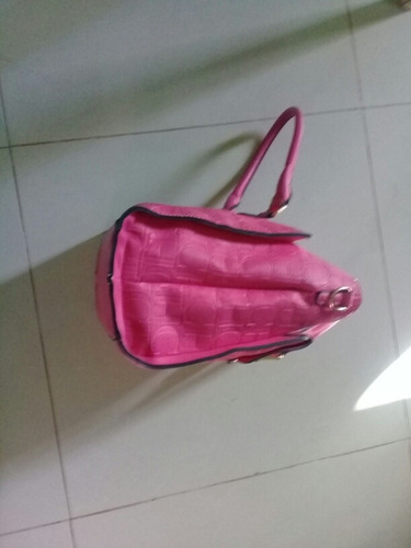 Cartera Bolso Carolina Herrera Color Fucsia.