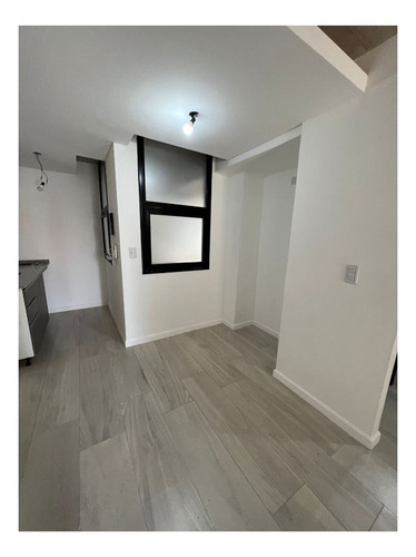 Imagen 5 de 8 de Local Comercial En Venta Ubicado En Lomas De Zamora