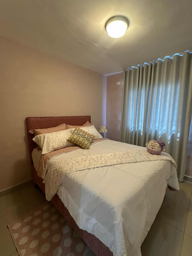 Ventas De Apartamento Con Piscina Y Línea Blanca San Isidro