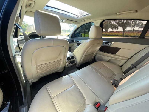 Imagem 10 de 15 de Jaguar Xf 2.0 Pluxury 2014