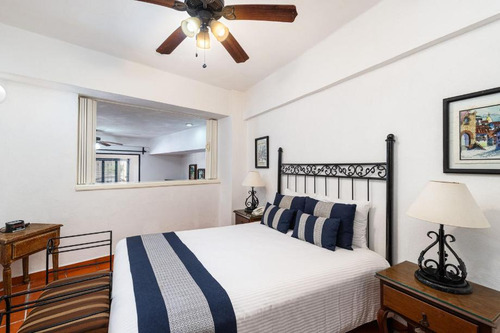 Departamento En Venta En Colonia Amapas, Puerto Vallarta, Jalisco