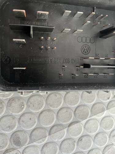 Caja De Fusibles Bora Jetta Golf Passat Audi 2005 - 2010 (Usado)