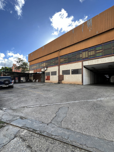 Galpón En Venta En Guaicay (las Minas De Baruta) 3499 Mts2