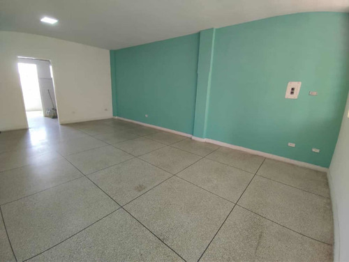 Imagen 4 de 9 de Apartamento En Alquiler En San Miguel. Maracay 04128900222