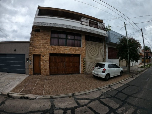 Imagen 1 de 11 de Galpon En Venta En Ramos Mejia