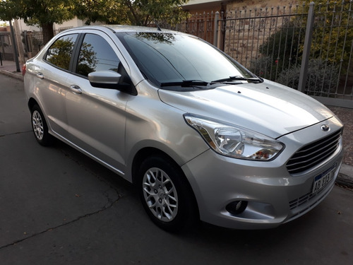 Ford K S 4p 2017 45m Km Color Gris Plata