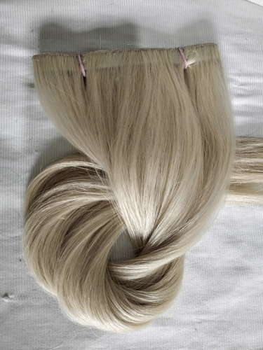 Imagem 1 de 4 de Cabelo Humano Loiro Fita Adesiva Inteira 50g 55cm Mega Hair