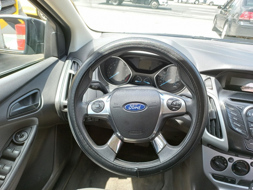Imagen 12 de 14 de Ford Focus Se At 2012