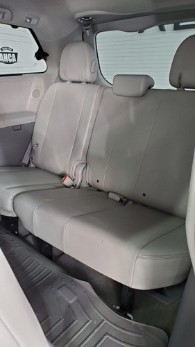 Imagen 14 de 15 de Toyota Sienna 2013 3.5 Xle Piel At