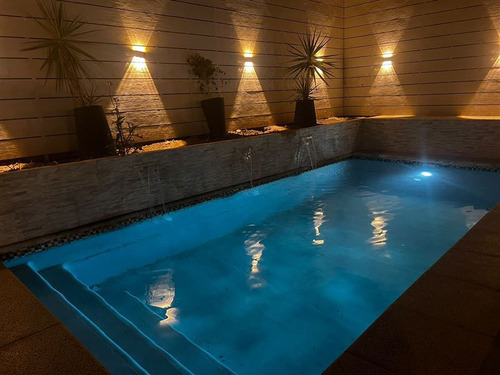 Se Vende Casa De 3d/4b, Cond. La Laguna. Padre Hurtado