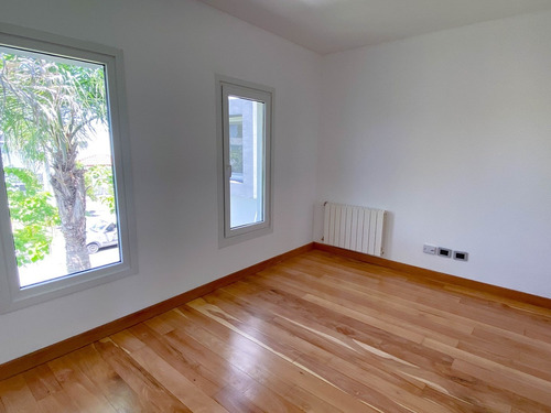 Imagen 22 de 26 de Venta Casa Al Lago En Los Alisos, Nordelta, Tigre, G.b.a. Zona Norte
