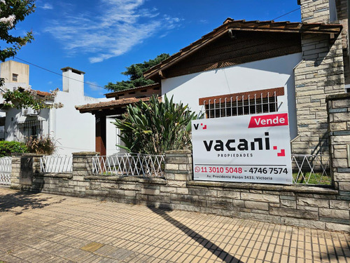 Casa En Venta De 4 Ambientes En Victoria