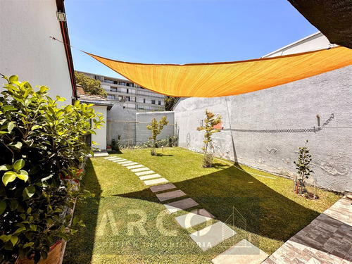 Casa Remodelada 3 Dorm. 313 M2 En José Domingo Cañas. Ñuñoa
