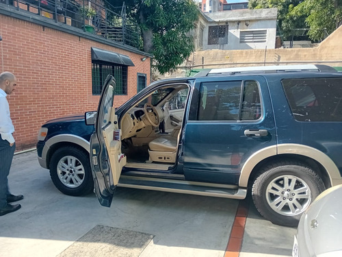 Ford Explorer Eddie Bauer