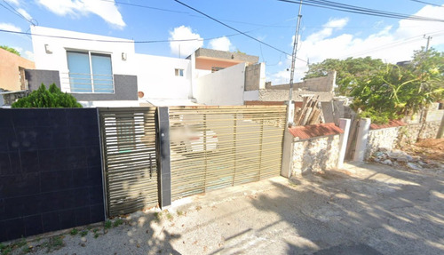 Casa En Venta De Remate Bancario- C. 12 Chuburna De Hidalgo, 97205 Mérida, Yuc. -jcbb2