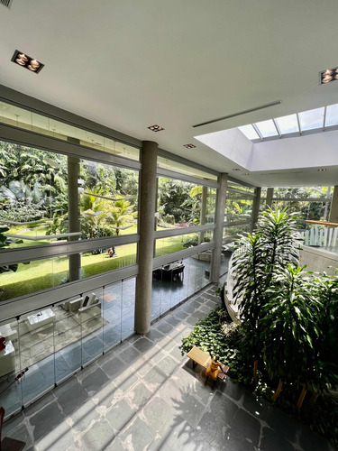 Se Vende Qta Country Club 5h/3s/12b/20p/piscina/